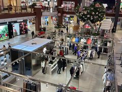 -王府井奥莱棋盘山小镇