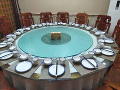 包厢-郭屯王家炖鸡炒鸡(振兴西路店)