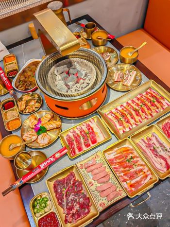 火爆魔都上海的正宗东北人烤肉。