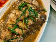 家常炖鲽鱼-龙香居海鲜浑锅家常菜·特色驴肉