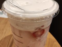 可甜草莓生咖-星巴克(天津鲁能中心第三店)