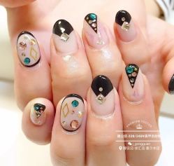 -睫乐园•睫公馆•美睫美甲沙龙