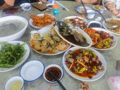 -四川小胡子海鲜(丁村万人海鲜广场店)