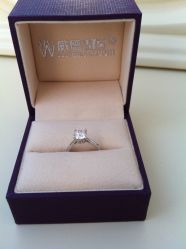 IMG_3591-威德钻石-克拉钻大本营(南京东路店)