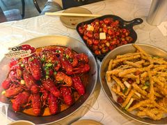 -巴厘龙虾·榜首油焖大虾(音乐学院·沿江酒馆店)