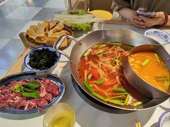 -王奋斗贵州酸汤牛肉火锅