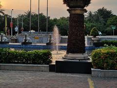 -亚龙湾亚泰商业街