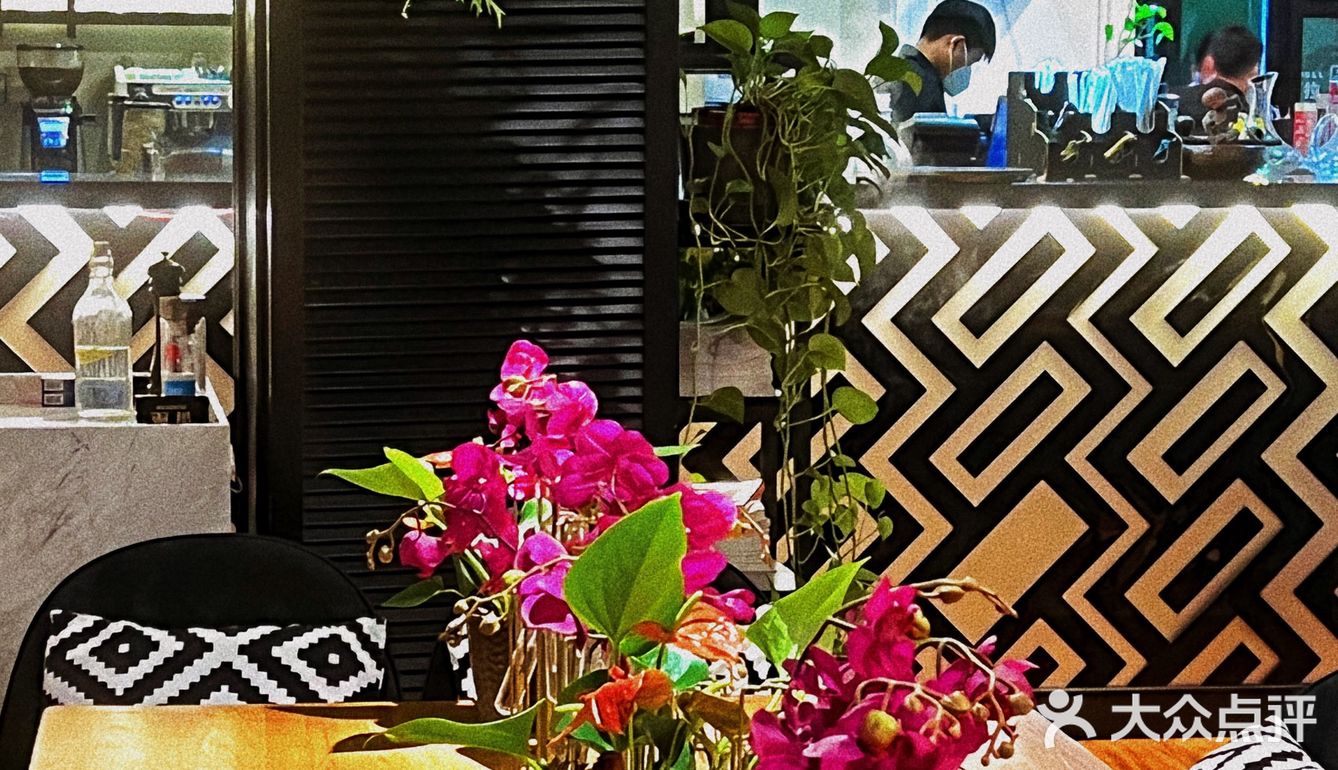 来和鲜花邂逅一场美丽的下午茶吧～  