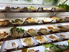 -马路边边 传媒大学店