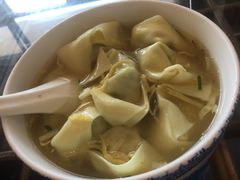 -笑来喜馄饨小笼工坊店(湖滨街店)
