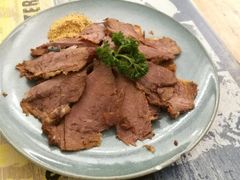 -衡哥肉铺