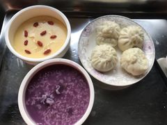 -爱的果实月嫂育婴师(世纪东方店)