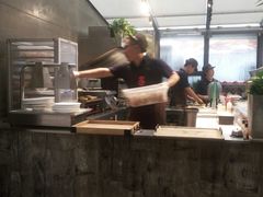 -HIGH FIVE哈福手工汉堡(桂林路店)