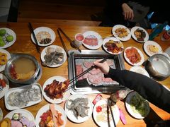 -钦瓦台时尚自助餐厅(银泰城店)