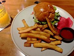 熟成牛肉汉堡-MAGPIE喜鹊派餐厅(华侨城店)