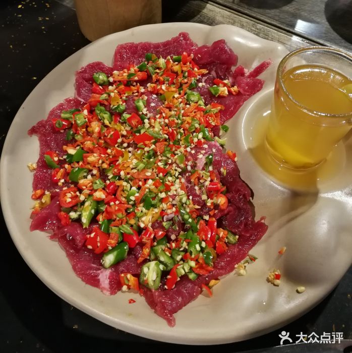 渝乡海棠火锅双椒黄牛肉图片 - 第1张