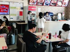 -李先生牛肉面大王(北京站售票厅餐厅)