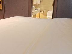 -维也纳国际酒店·西京医院胡家庙地铁站店