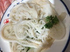 -喜悦小串丹东小黄牛海鲜烧烤大排档(民主广场店)