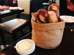 -db Bistro & Oyster Bar by Daniel Boulud(滨海湾金沙店)