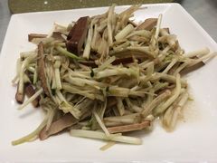 天目湖鱼头汤-天目湖刘老四农庄