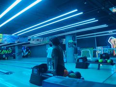 -世代星球·保龄球·镭战真人CS·团建(杨浦店)