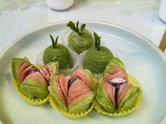 龙井茶酥拼荷花酥-知味观·味庄(杨公堤店)