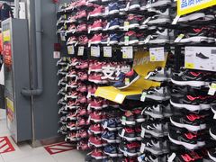 -迪卡侬(高新万达店)