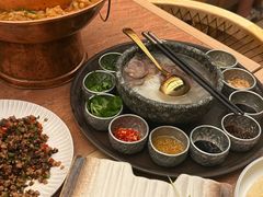 -浩海火燒雲傣家菜(芮欧百货店)