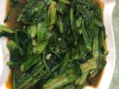 -家利美食店