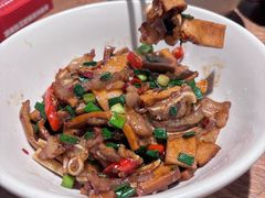 -聚鑫朋酸菜肥肠(文艺路口店)