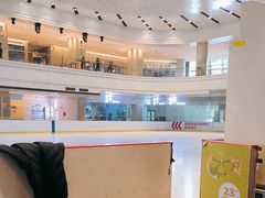 -陈露国际冰上中心(天津嘉里汇店)