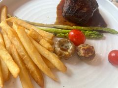 -LES ELITES 英集荟(南京西路店)