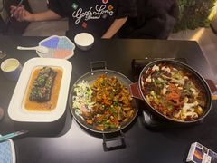 -桥边小楼·手工云南菜·古城观景小楼