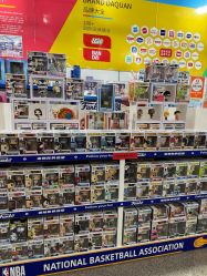 -逝水玩具折扣店