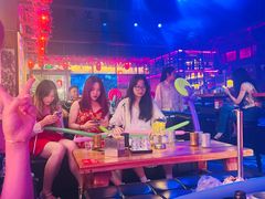 -喜鹊音乐酒馆(西街店)