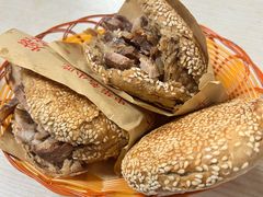 -洪峰浩老北京烧饼夹肉(角门路店)