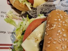 -The Habit Burger Grill 哈比特汉堡(复兴soho店)