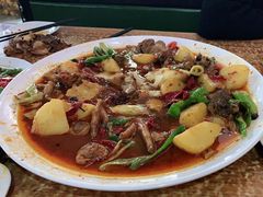 特色宽粉大盘鸡-老字号大盘鸡·丸子汤·抓饭