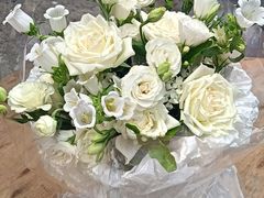 -亭亭鲜花店(中山北路店)