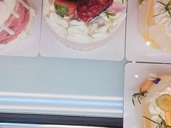 -花花卷卷·鲜食蛋糕(泉屋店)