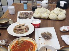 -贯贯吉·清真餐厅(浙江中路店)