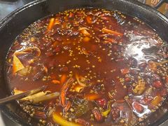 -鸿顺老铁锅美蛙鱼府(解放碑店)