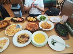 -萨莉亚意式餐厅(百联徐汇店)
