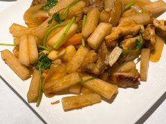 酸姜沙葛芜茜炒鸡-花城苑广府菜(侨鑫店)