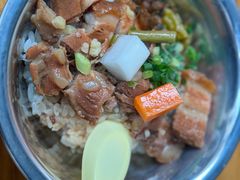 -梁阿婆廿年老牌扣肉糯米饭