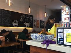 -渝和喵叔米线(南坪万达店)