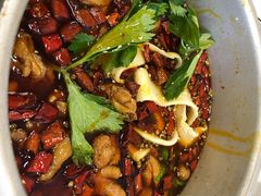 -晓彭肥肠鸡·泡椒鸡火锅(水木天地店)