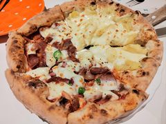 狂野拼榴莲披萨-盘炉forenza·云贵川融合小食堂 ( 钟楼中柳巷店)