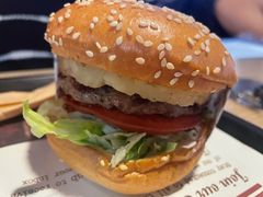 -The Habit Burger Grill 哈比特汉堡(复兴soho店)
